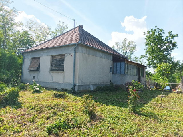 Eladó családi ház, Ukkon 12.5 M Ft, 2 szobás