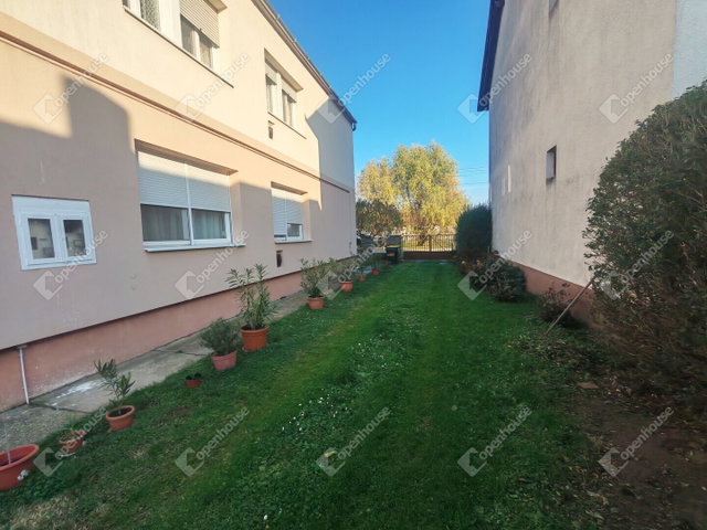 Eladó téglalakás, Nagykanizsán 38 M Ft, 3 szobás