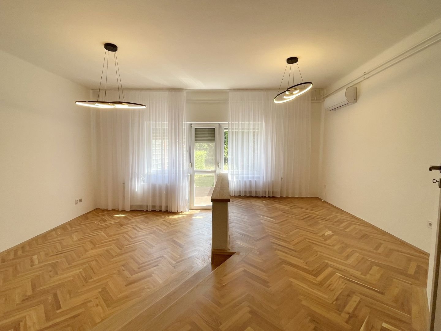 4 bed · 110m² · 350.000 ft