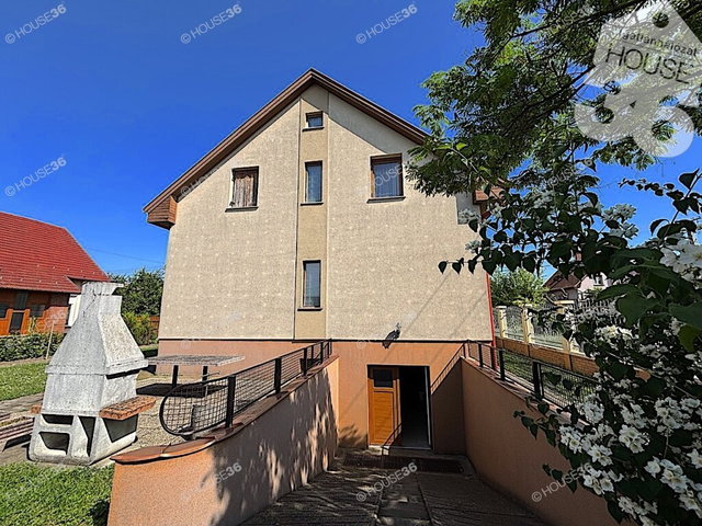 Eladó családi ház, Kiskunfélegyházán 95.5 M Ft, 5 szobás