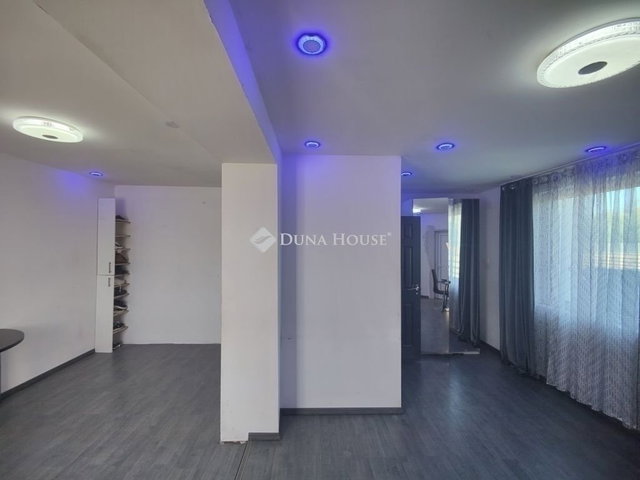 Eladó téglalakás, Üllőn 24.9 M Ft, 1 szobás