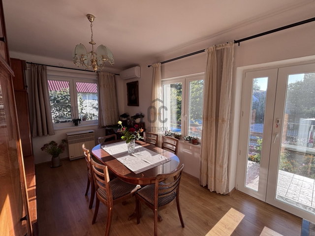Eladó családi ház, Tinnyén 79.6 M Ft, 3 szobás