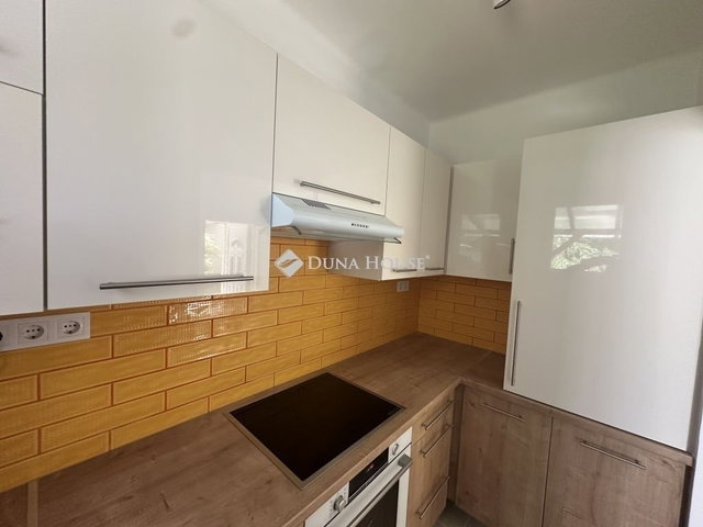 Eladó családi ház, Kecskeméten 96.99 M Ft, 4 szobás