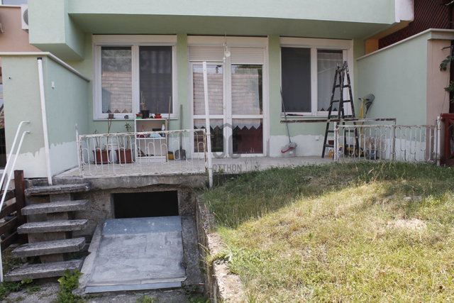 Eladó sorház, Esztergomban 89 M Ft, 4 szobás