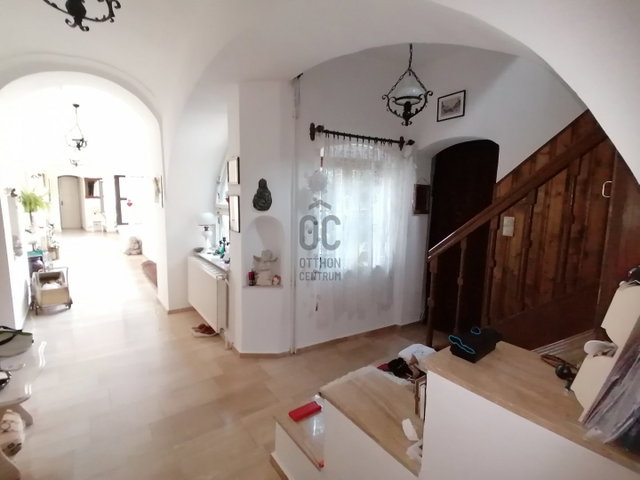Eladó családi ház, Kőszegen 187 M Ft, 6 szobás
