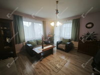 Eladó családi ház, Győrött 98.8 M Ft, 7 szobás