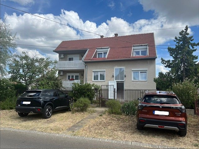 Eladó családi ház, Debrecenben 89.9 M Ft, 4 szobás
