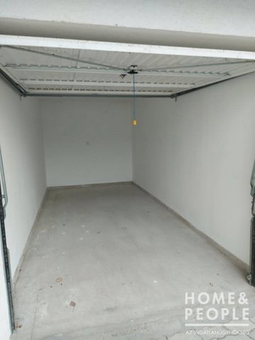 Eladó garázs, Szegeden 13.5 M Ft / költözzbe.hu