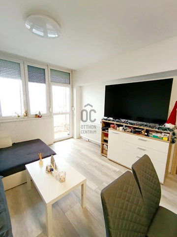 Eladó panellakás, Zalaegerszegen 44.99 M Ft, 2 szobás