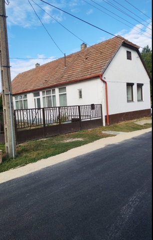 Eladó családi ház, Fehérvárcsurgón 21.99 M Ft, 3 szobás