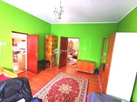 Eladó családi ház, Esztergomban 43 M Ft, 2 szobás