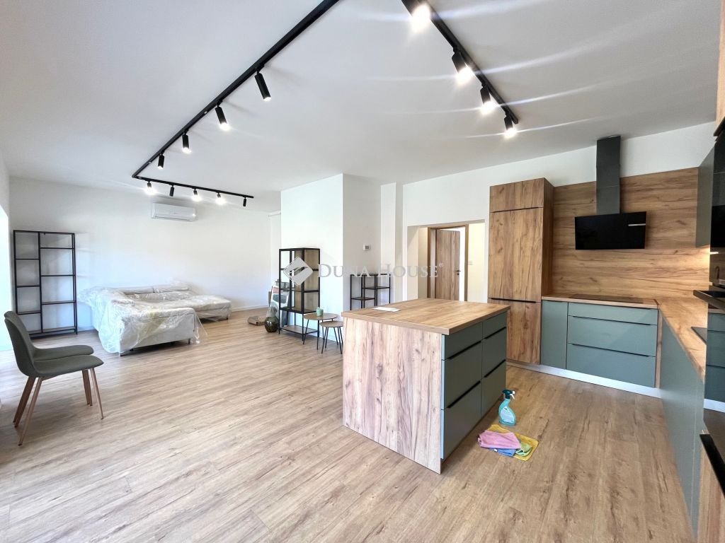 Lakás · 4 hálószoba · 105 m² · 85.000.000 Ft