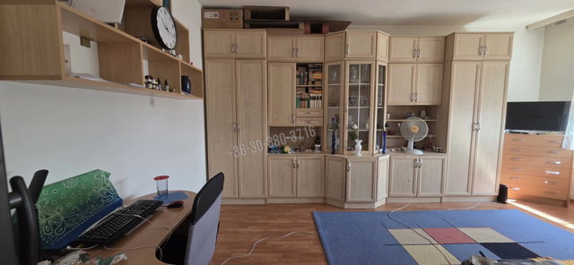 Eladó panellakás, Dunaújvárosban 23.5 M Ft, 1 szobás
