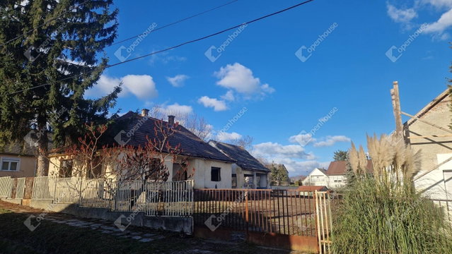 Eladó telek, Siófokon 64.9 M Ft / költözzbe.hu