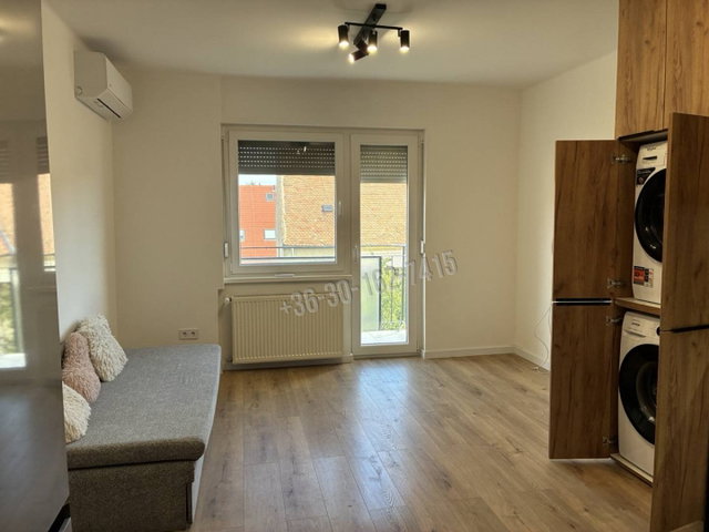 Kiadó téglalakás, albérlet, Pécsett 250 E Ft / hó, 3 szobás