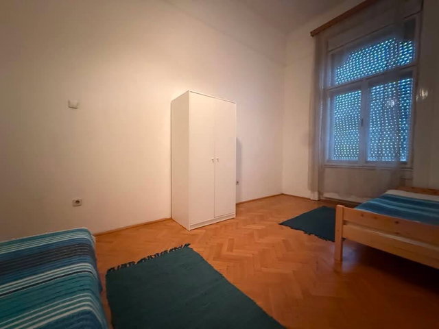 Kiadó téglalakás, albérlet, VIII. kerületben, József körúton