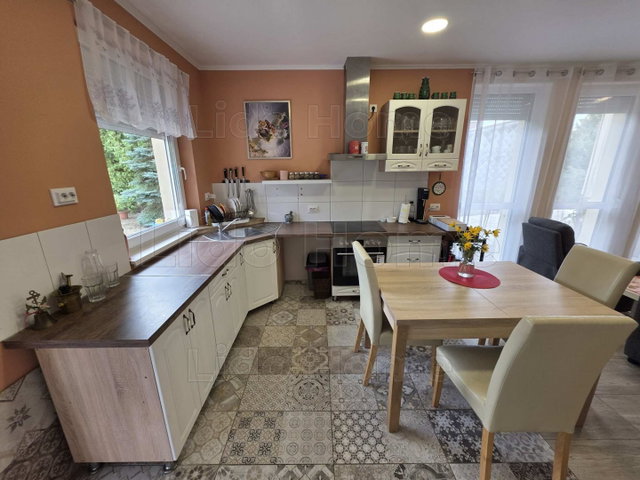 Eladó családi ház, Balatonőszödön 108 M Ft, 1+2 szobás
