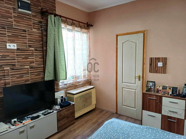 Eladó családi ház, Debrecenben 35 M Ft, 1 szobás