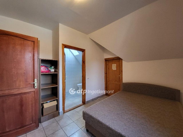 Eladó családi ház, Siófokon 211 M Ft, 5 szobás