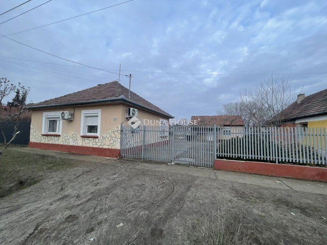 Eladó családi ház, Lajosmizsén 41.9 M Ft, 3 szobás