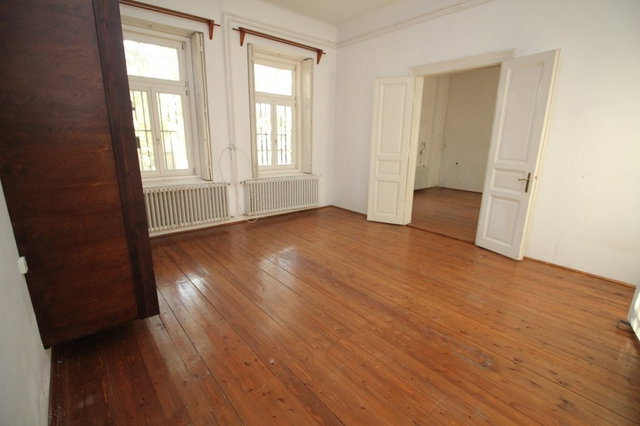 Eladó családi ház, Kecskeméten 83.99 M Ft, 6 szobás