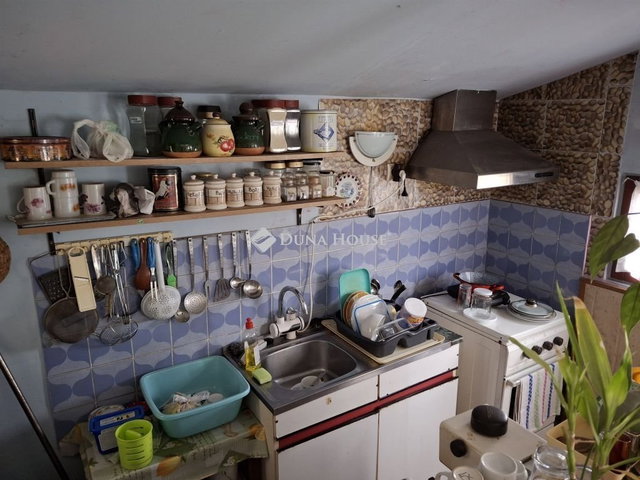 Eladó családi ház, Kulcson 19.5 M Ft, 4 szobás