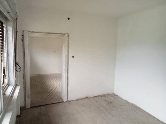 Eladó családi ház, Zalabaksán 18 M Ft, 4 szobás