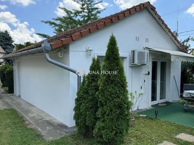 Eladó családi ház, Villányban 99 M Ft, 6 szobás