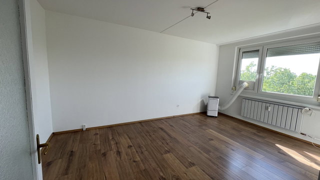Kiadó panellakás, albérlet, Győrött 160 E Ft / hó, 1 szobás