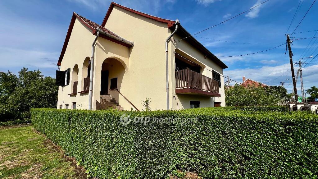 4 bed · 110m² · 55.000.000 ft