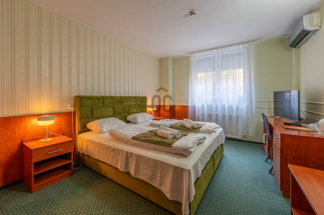 Eladó hotel, Budapesten, VIII. kerületben 2730 M Ft