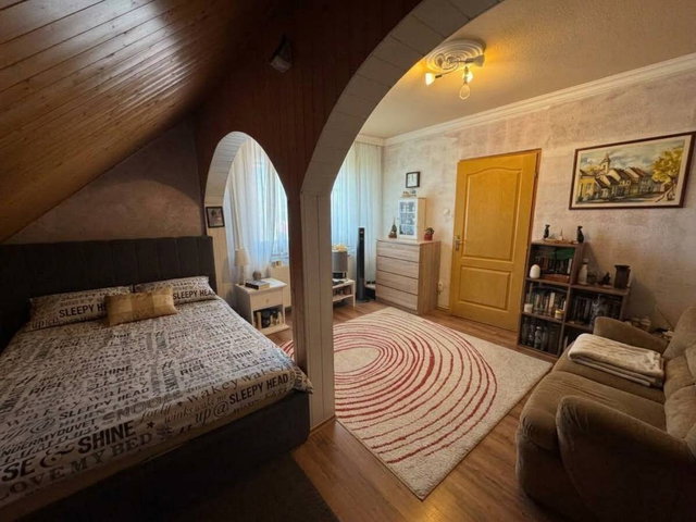 Eladó családi ház, Gödöllőn 122 M Ft, 3+2 szobás