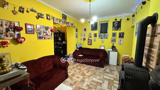 Eladó családi ház, Marcaltőn 20.9 M Ft, 4 szobás