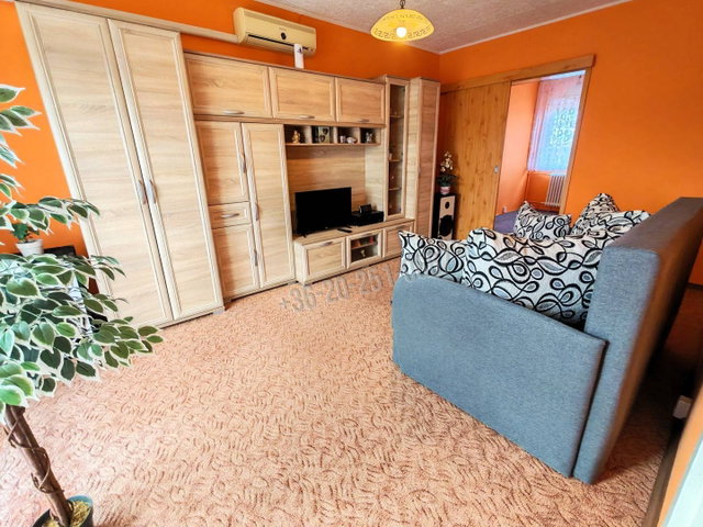 Kiadó téglalakás, albérlet, Mohácson 150 E Ft / hó, 4 szobás