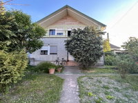 Eladó családi ház, Ácson 64.999 M Ft, 4 szobás