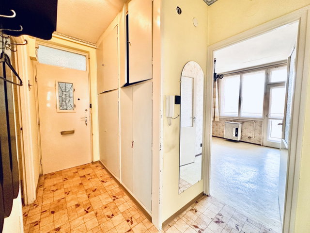 Eladó panellakás, Zalaegerszegen 32 M Ft, 2 szobás