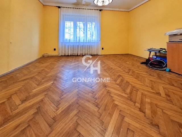 Eladó téglalakás, Pétfürdőn 58 M Ft, 4+1 szobás