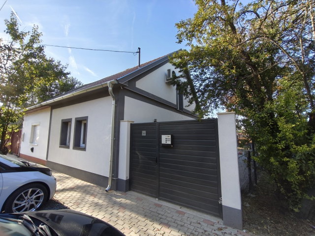 Eladó családi ház, Makón 62 M Ft, 1+2 szobás