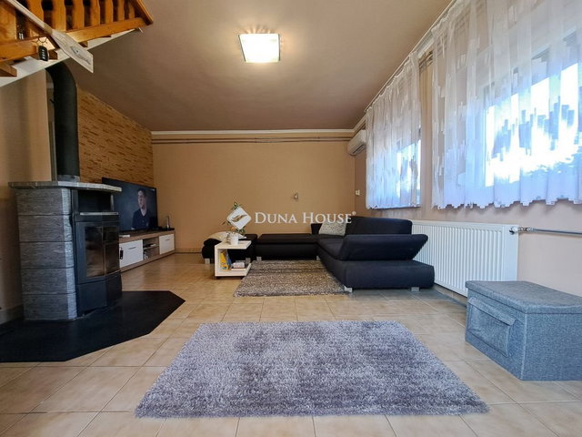 Eladó nyaraló, Nagybaracskán 32.99 M Ft, 3 szobás
