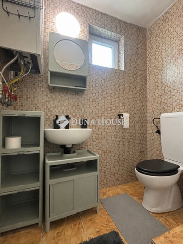 Eladó családi ház, Cserkeszőlőn 34.5 M Ft, 3 szobás