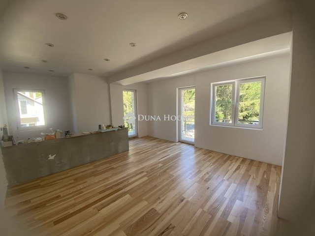Eladó téglalakás, Budapesten, II. kerületben 120 M Ft, 2 szobás