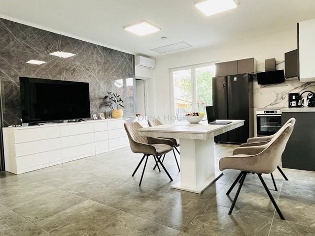 Eladó családi ház, Monorierdőn 79.9 M Ft, 2 szobás