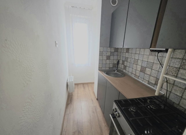 Kiadó panellakás, albérlet, Miskolcon 130 E Ft / hó, 1+1 szobás