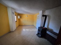 Eladó családi ház, Ercsiben 59.9 M Ft, 4 szobás