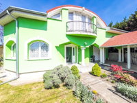 Eladó családi ház, Balatonfőkajáron 120 M Ft, 5 szobás