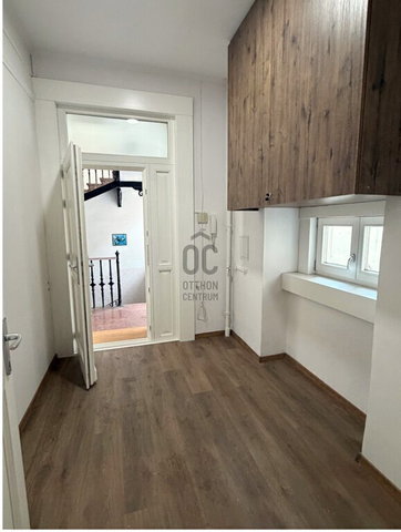Eladó téglalakás, Budapesten, V. kerületben 155 M Ft, 6 szobás