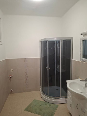 Eladó téglalakás, Komlón 50 M Ft, 4 szobás