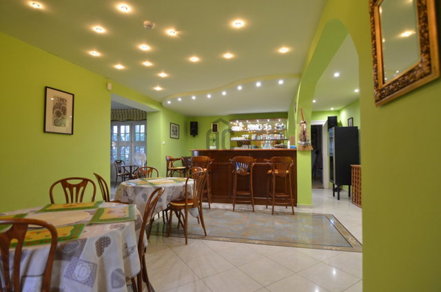 Eladó hotel, Balatonföldváron 995 M Ft / költözzbe.hu
