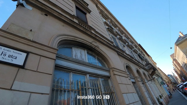 Eladó téglalakás, Budapesten, II. kerületben, Fő utcában