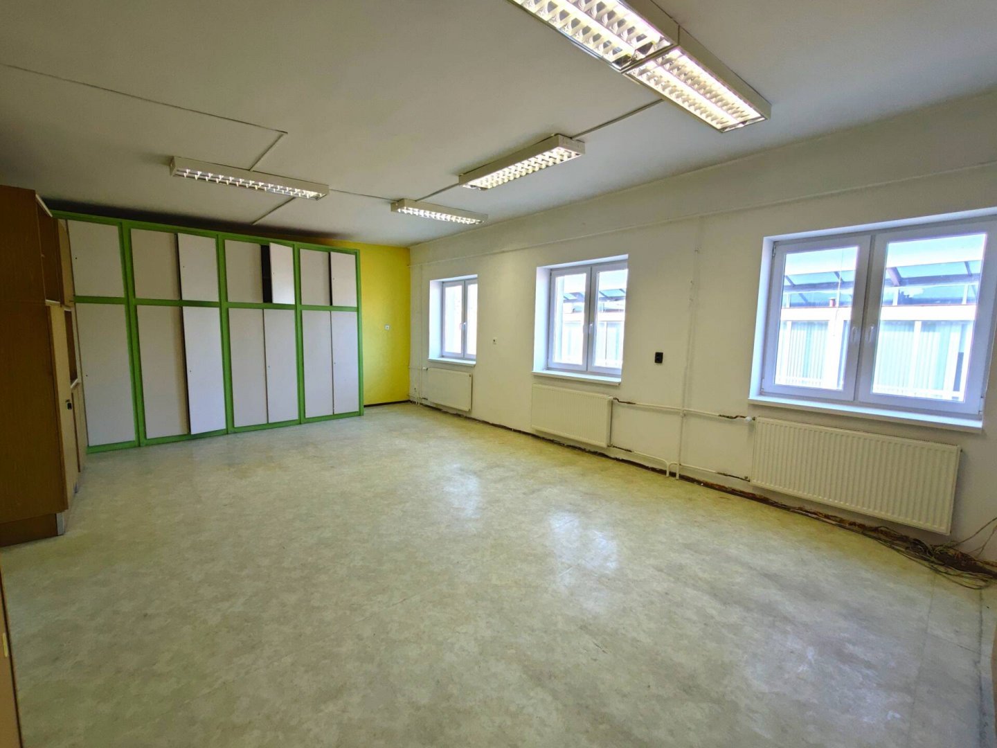 Üzlethelyiség · 1 hálószoba · 41 m² · 143.500 Ft